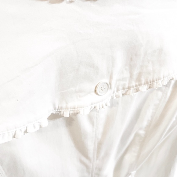 Burberry Trench Coat w/ruffled edges White / Cream - Picture 4 of 8